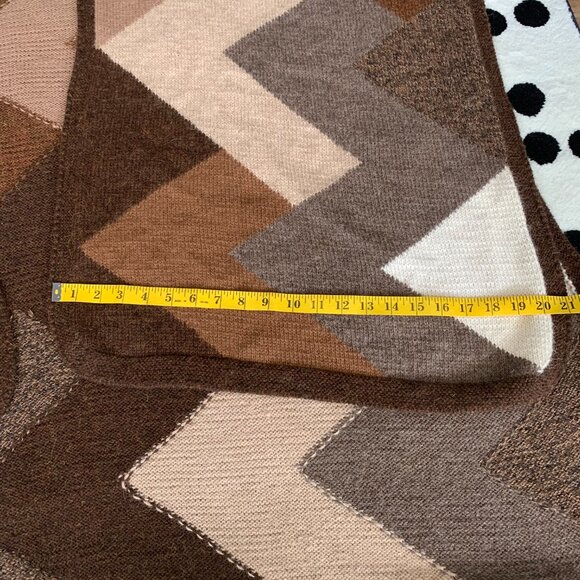 Hand Knit Lagenlook Boho Heavyweight Wool Knit Wrap Cardigan Sweater - Picture 12 of 14